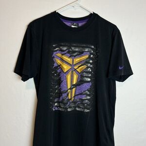 Nike Dri-Fit Kobe Sheath Logo Burst Reveal Black T-Shirt Medium